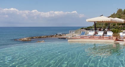 Chalet in Cilento With Sea View Pool