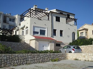 Exterior - Nice Apartment With Great Terrace and sea View,bbq for use (Pag)