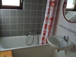 House | Bathroom | Shower - Tidy Cottage With Terrace, not far From De Panne (De Panne)