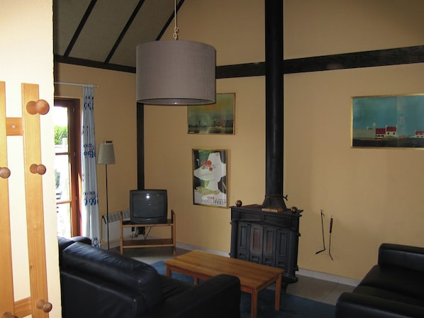 Fireplace - Tidy Cottage With Terrace, not far From De Panne (De Panne)
