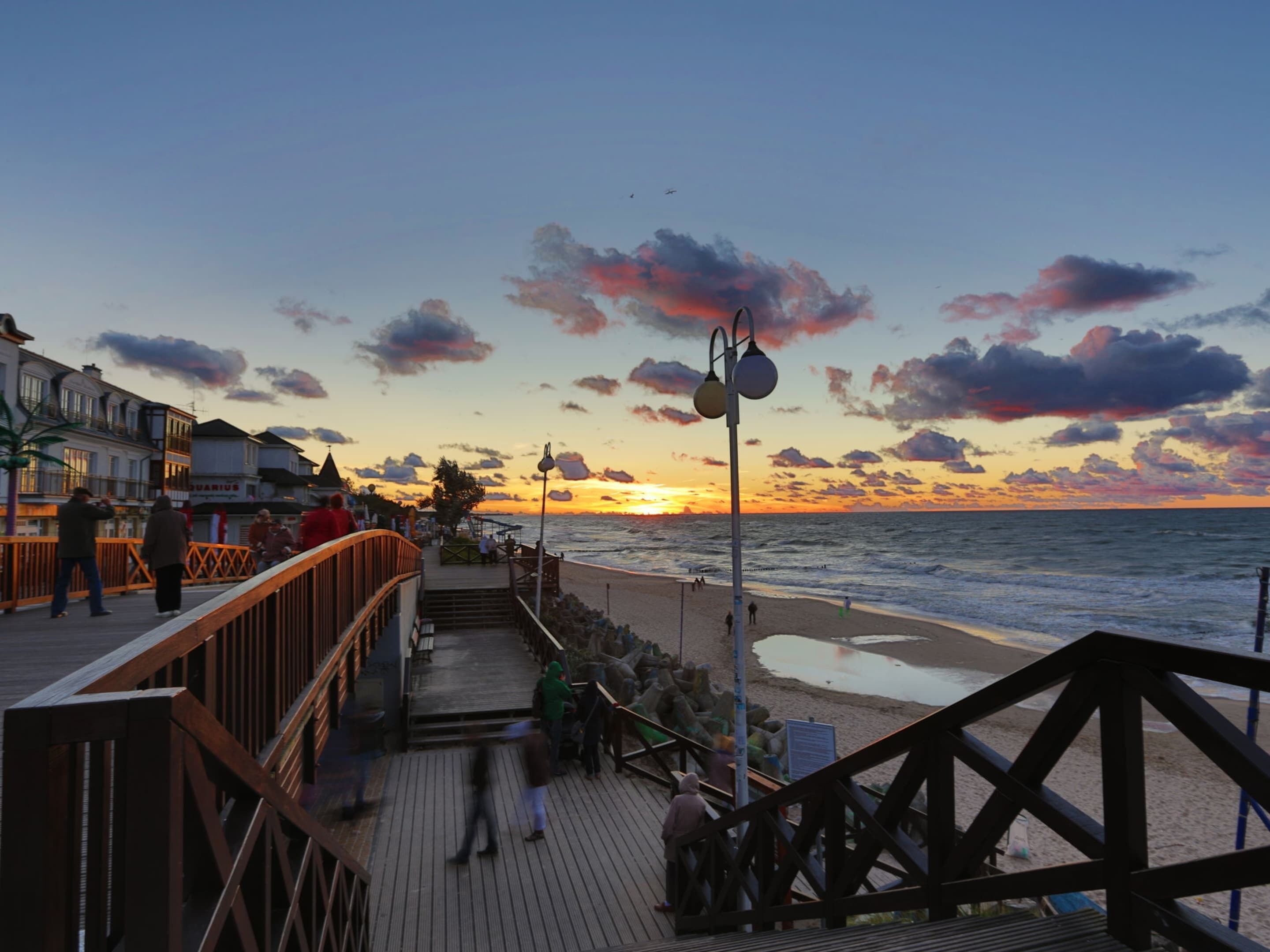 House | Bahagian luar