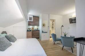 1 chambre, fer et planche à repasser, Wi-Fi, draps fournis