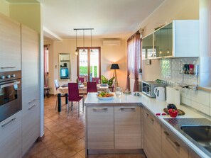 Villa | Private kitchen - Modern Villa in Rovinj With Private Swimming Pool (Kanfanar)