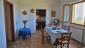 Unclassified image, 4 of 27, button - Spacious Farmhouse in Trevi With Swimming Pool (Trevi)