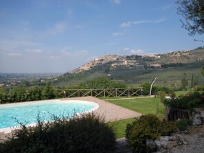 Outdoor pool - Spacious Farmhouse in Trevi With Swimming Pool (Trevi)