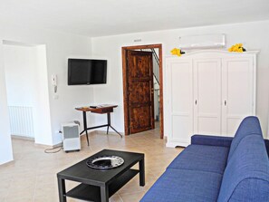 House | Living room
