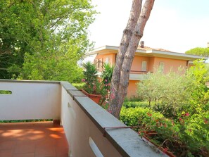 House | Bahagian luar