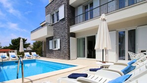 Unclassified image, 2 of 21, button - Modern Villa in Primosten With Pool (Primosten)