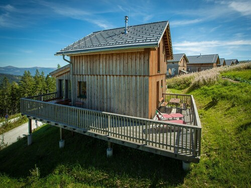 Wooden Chalet in Klippitztrl near Ski Area
