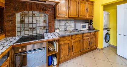 Stone Cottage with Sauna & Hot Tub near Cave of Lorette in Rochefort