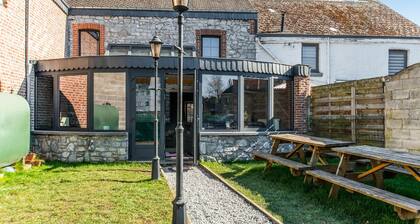 Stone Cottage with Sauna & Hot Tub near Cave of Lorette in Rochefort