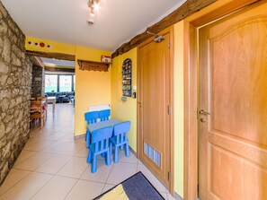 Dining - Stone Cottage with Sauna & Hot Tub near Cave of Lorette in Rochefort (Rochefort)