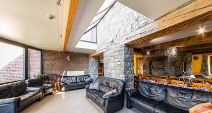 Stone Cottage with Sauna & Hot Tub near Cave of Lorette in Rochefort