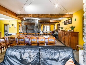 Dining - Stone Cottage with Sauna & Hot Tub near Cave of Lorette in Rochefort (Rochefort)