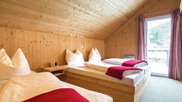 Chalet | 3 bedrooms, individually furnished