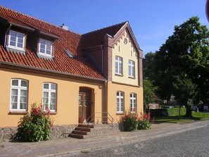 Exterior - Apartment in Klütz With Terrace and Garden (Kluetz)