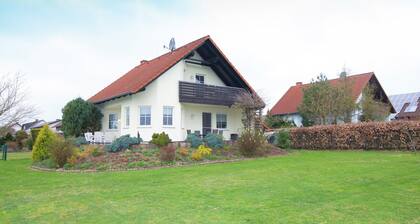 Ferienhaus in Hessen mit Grossem Garten