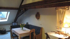 Dining - Cozy Morbach Getaway (Morbach)