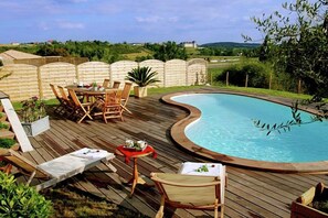 House | Balcony - Luxurious Villa With Terrace in the Rural Chalais (Chalais (Charente))
