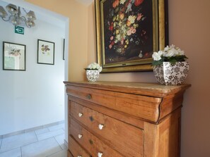 House - Comfortable Holiday Home With Sauna and Lots of Games in Érezée (Erezee)