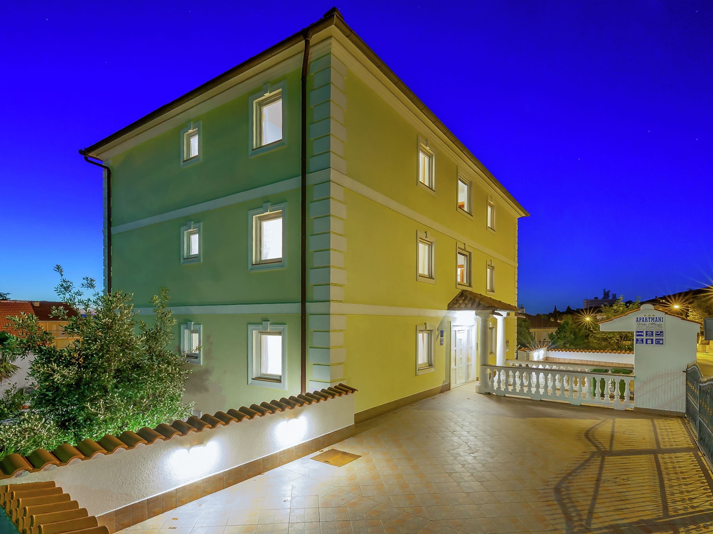 Apartment | Exterior