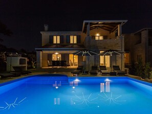 Villa | Pool