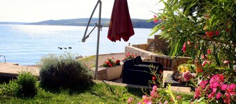 Apartment in Maslenica With Terrace