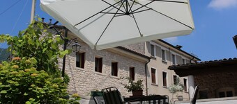 Adorable Apartment in Miane by the Lake