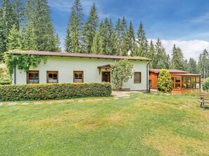 House | Exterior - Holiday Home in Jagersgrun With Sauna (Muldenhammer)