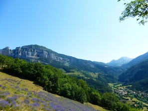 Exterior - Great Detached House Near Die With Magnificent View and Beautiful Garden (Marignac-en-Diois)