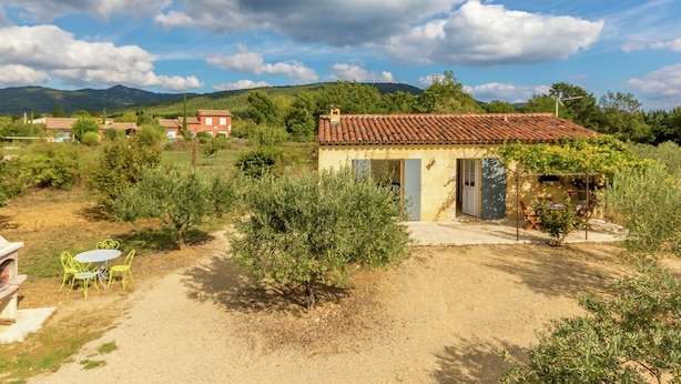 Exterior - Detached Holiday Home Near the Truffle Capital of Aups, With a Shared Swimming Pool (Aups)