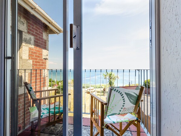 House | Balcony - Cozy Holiday Home in Swanage With Balcony (Swanage)