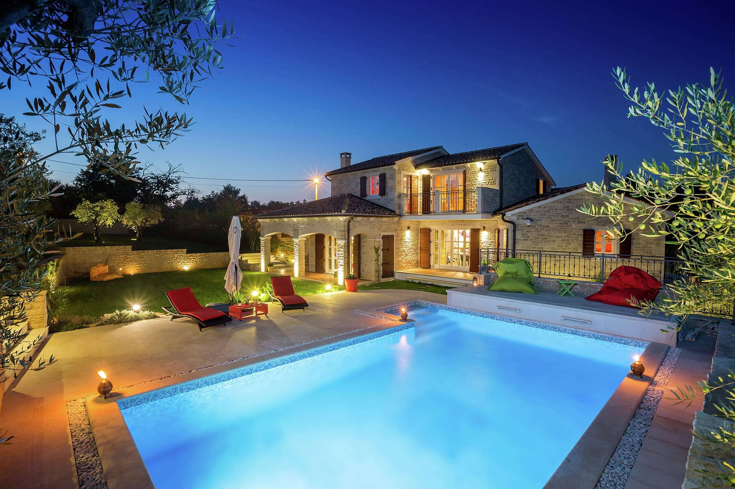 Villa | Pool | Indoor pool, outdoor pool