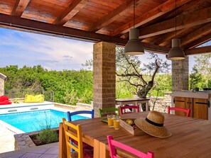 Villa | Piscine | Piscine intérieure, piscine extérieure