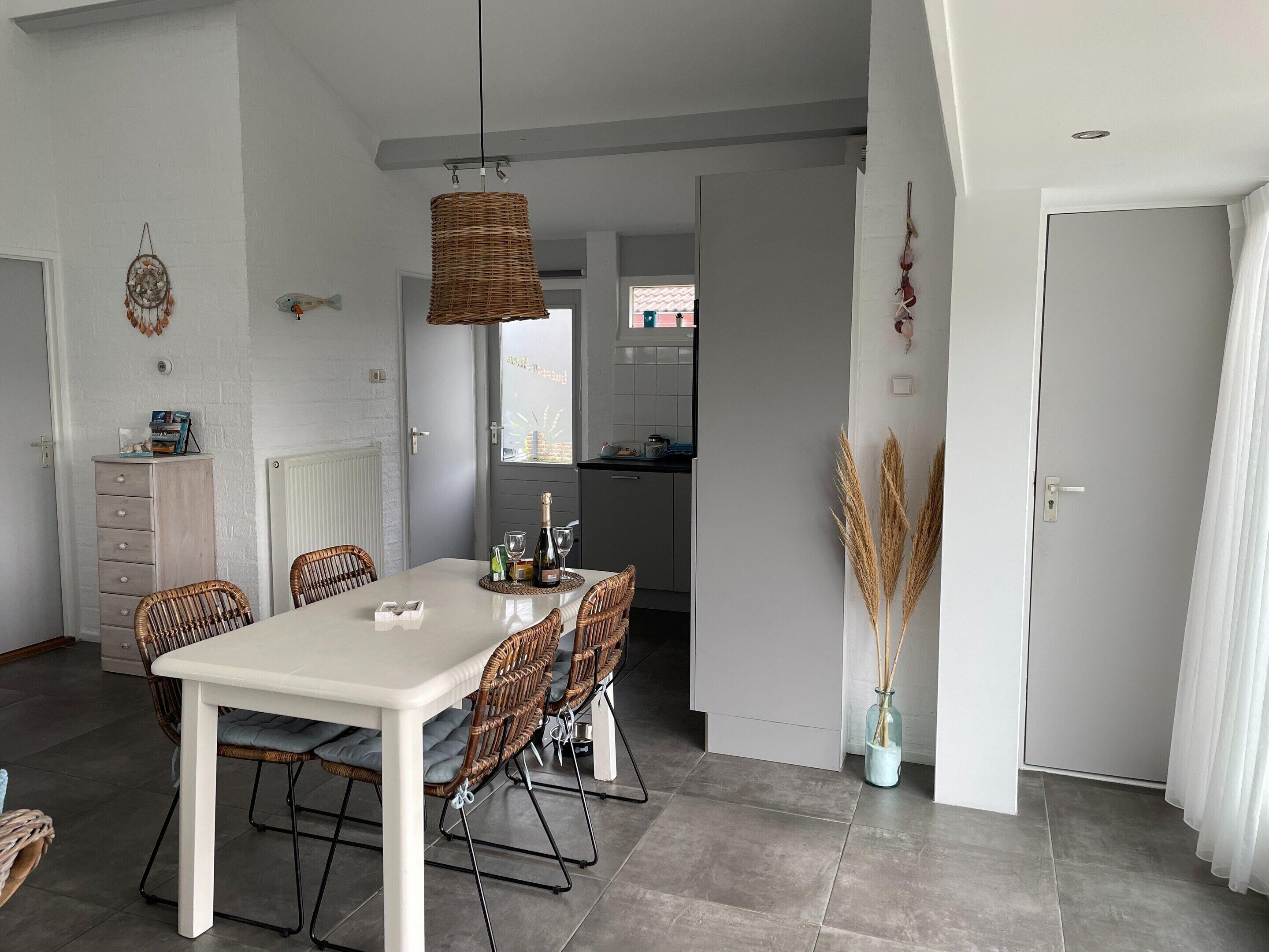 House | Tempat makan