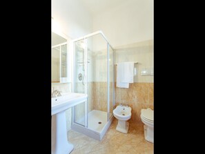 House | Bathroom | Shower - Pleasant Residence in Salò near Lake Garda (Manerba del Garda)