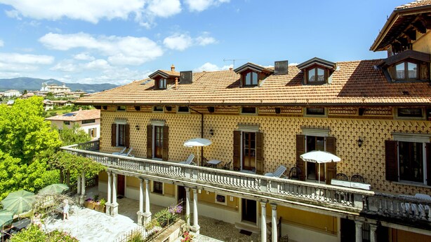 Exterior - Pleasant Residence in Salò near Lake Garda (Manerba del Garda)