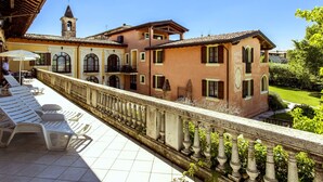 House | Balcony - Pleasant Residence in Salò near Lake Garda (Manerba del Garda)