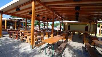 Nhà di động | Khu ăn uống