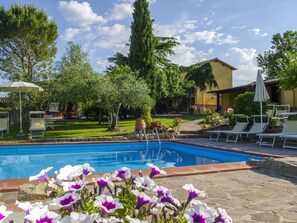 Exterior - Cozy & Snug Apartment Surrounded by Nature near Chianti Valley (Castiglion Fiorentino)