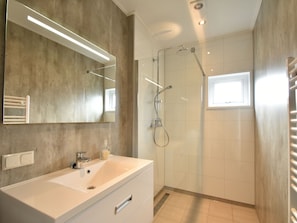 Ferienhaus | Badezimmer | Dusche