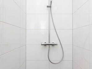 Bathroom - Holiday Home in Texel Near Forest and Sea (De Koog)