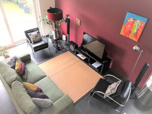 House | Living room - Chic Beachside Stay w/ Sauna (Julianadorp)