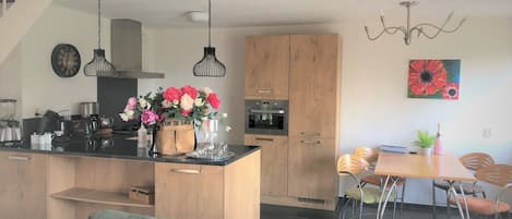 House | Private kitchen | Microwave