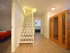 6 bedrooms, bed sheets - Lovely Holiday Home With Sauna in Wonderful Rural Location (Odiliapeel)