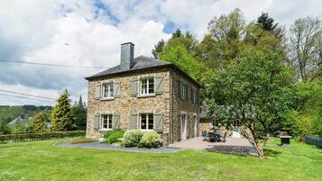 Cottage | Bahagian luar