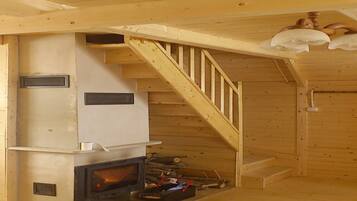 House | Living room | Fireplace, DVD player