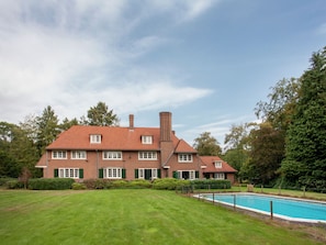 Exterior - Stunning Holiday Home in Leende Near Forest (Leende)