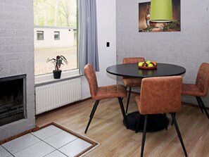 Dining - Tidy Bungalow Near the Veluwe (Epe)