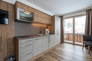 Private kitchen - Chalet in Saalbach Near Ski Lift and Sauna (Saalbach-Hinterglemm)